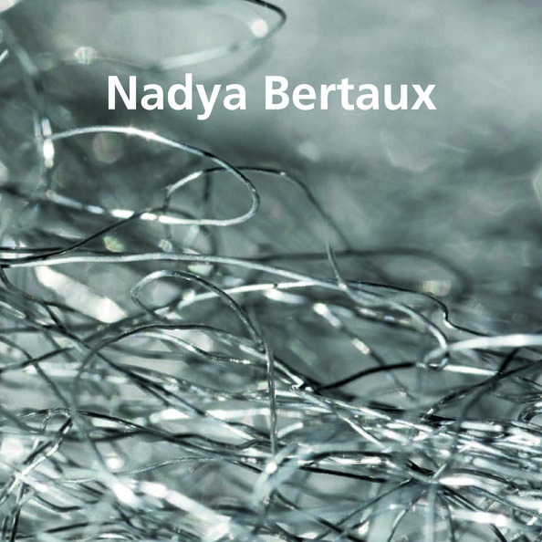 Nadya BERTAUX - 2010 - Couverture du catalogue La Verrière - Ivry - Être en vent libre Nadya BERTAUX - 2010 - Catalogue La Verrière - Ivry - Être en vent libre-couv