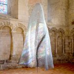 La tunique du vent métal, fils aluminium - cuir 310 x ø 200 cm. ép 4 cm